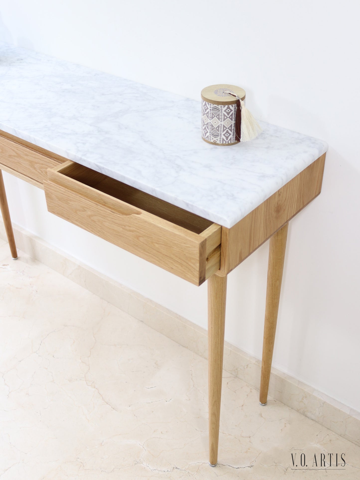 Console table with 3 drawers and 4 Legs in solid American Oak with Marble top