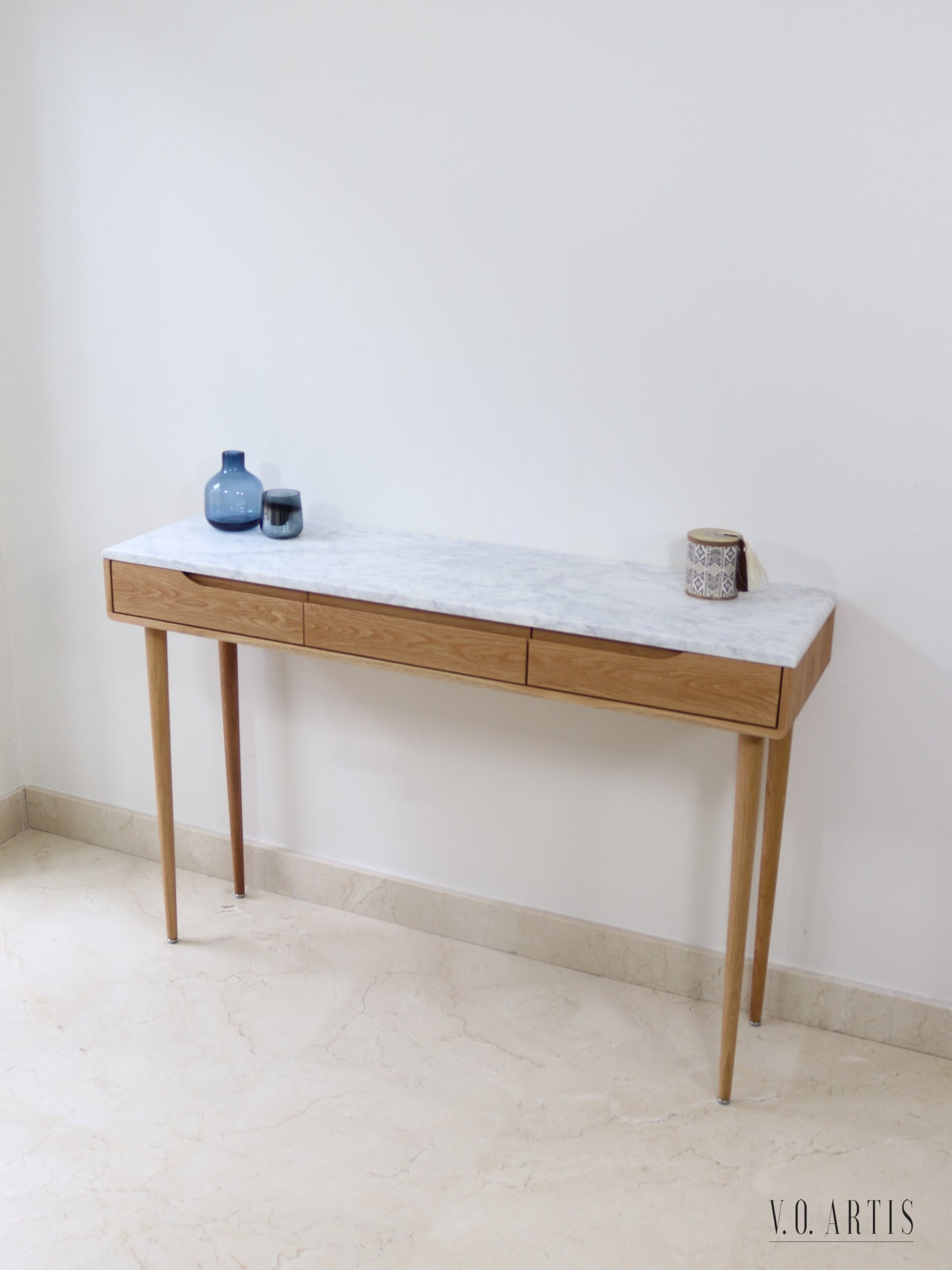 Console table with 3 drawers and 4 Legs in solid American Oak  with Marble top