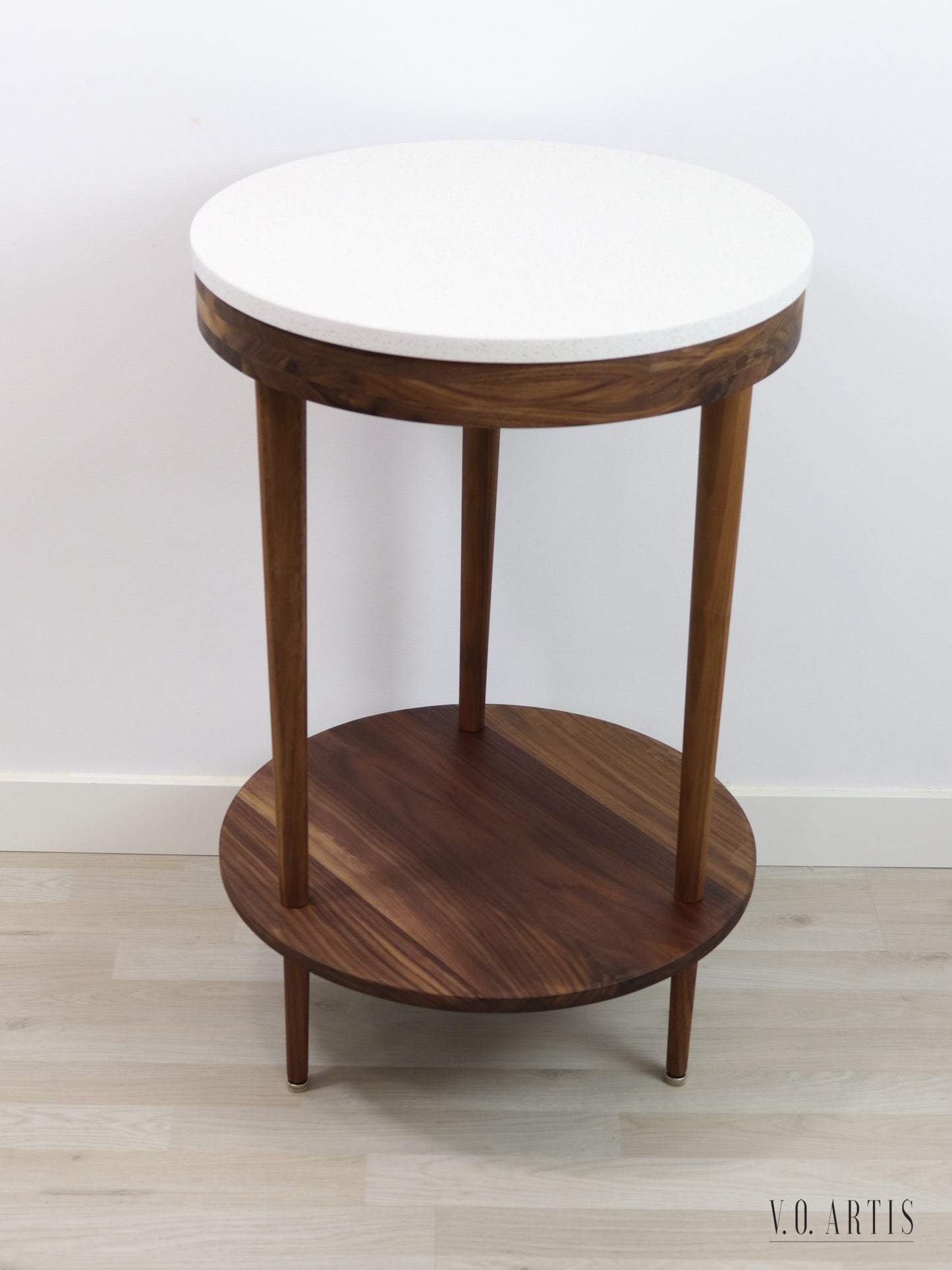 Round coffee table in solid  Walnut with shelf and marble top