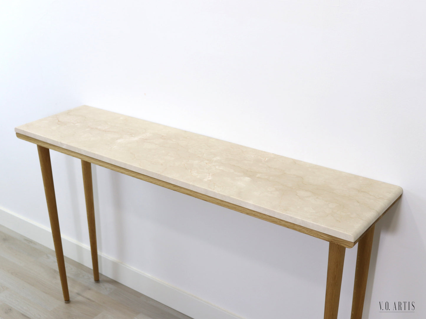 Console table narrow with 4 Legs in solid american Oak and Marble top