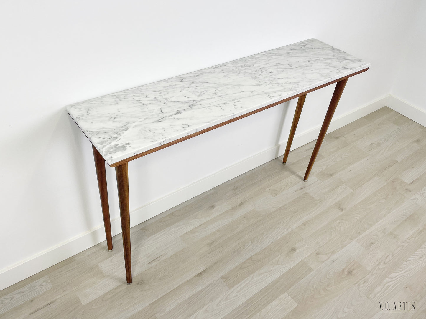 Narrow console table with 4 Legs in solid American Walnut and Marble top