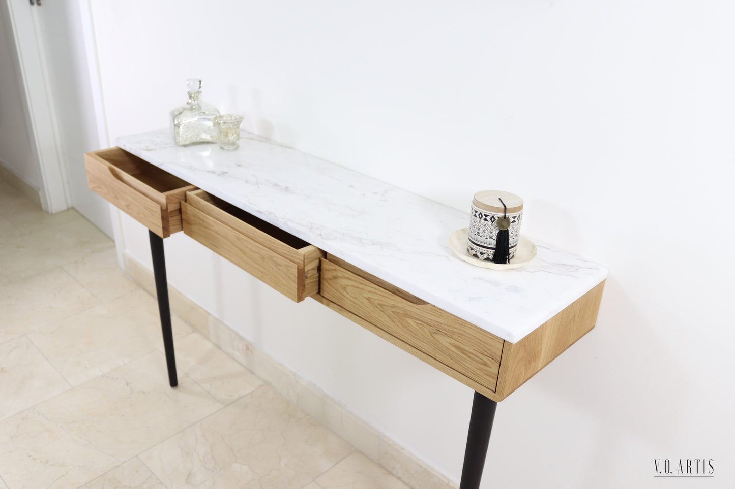 Console table with 3 drawers in solid American Oak with marble top . Entry table with drawers