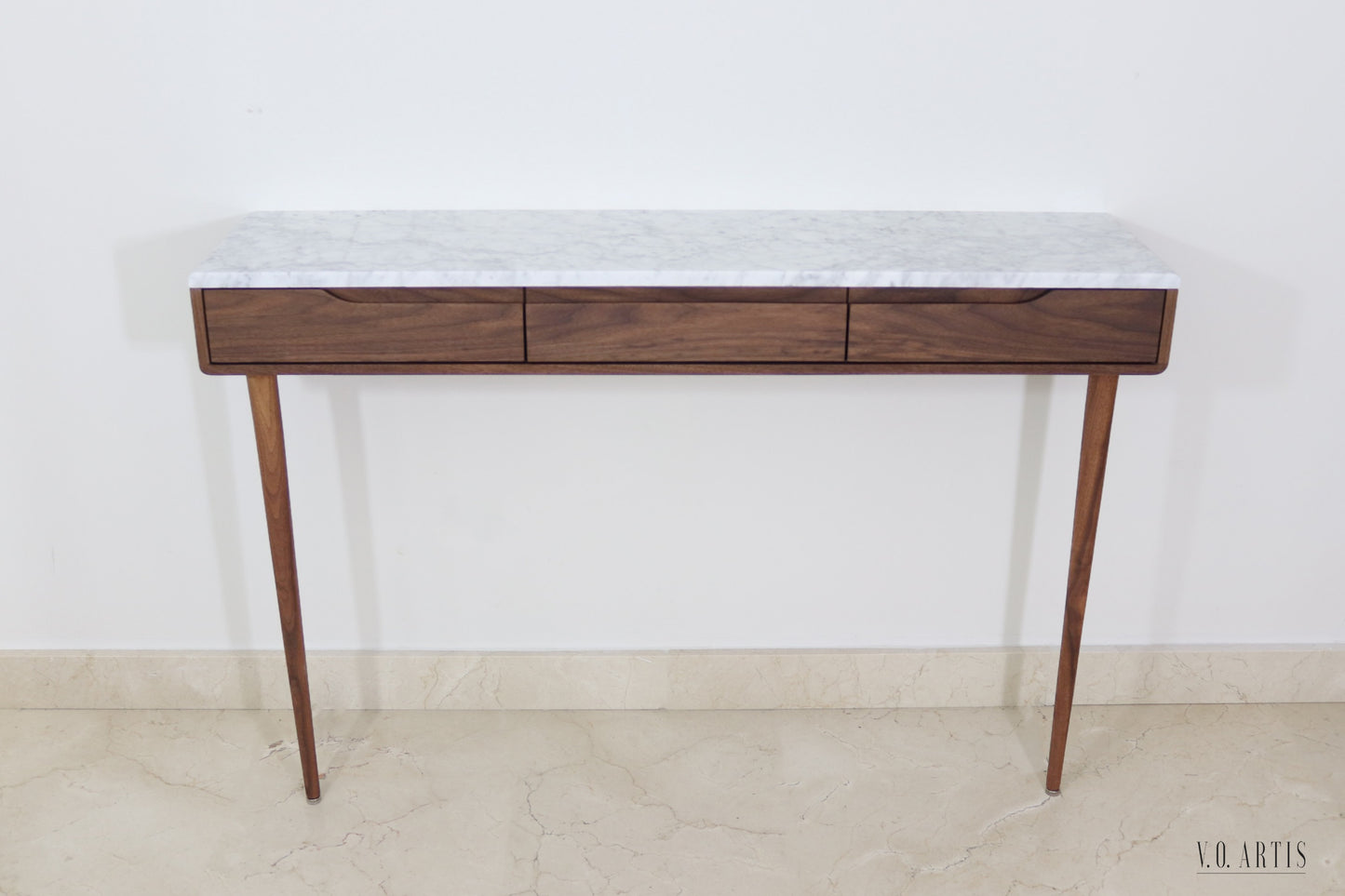 Console table with drawers in solid American walnut and marble top. Entry table with drawers