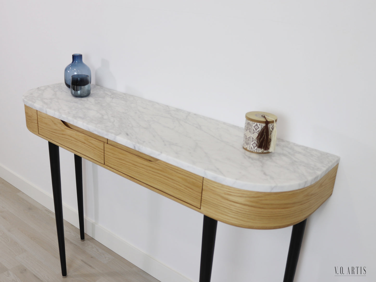 Console Table, entryway furniture with 2 drawers and 4 Legs in solid American Oak with Marble top